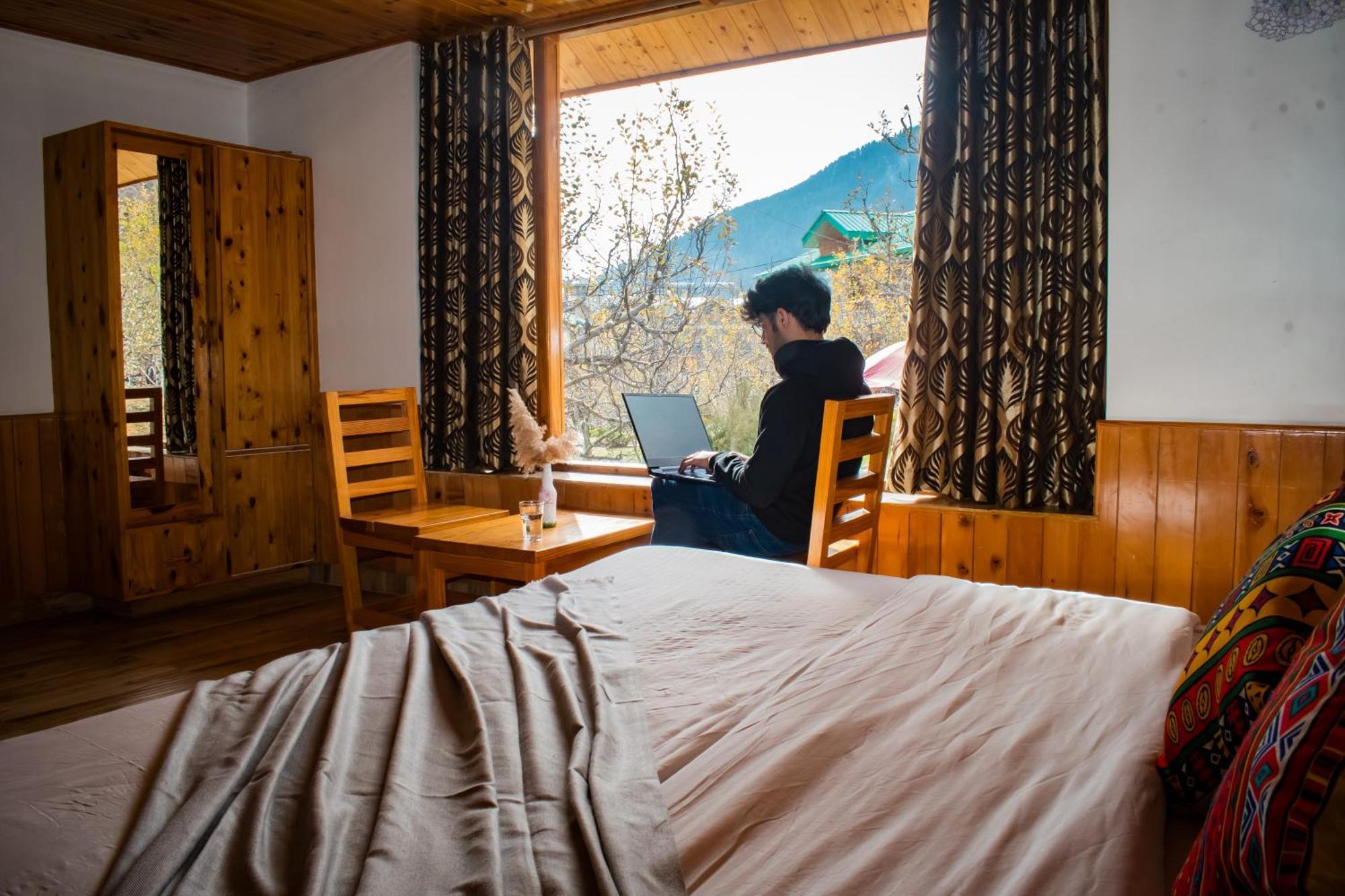 Cascade Mountain Retreat Manali Manāli Exterior foto